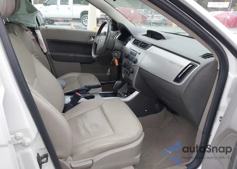 2010 Ford Focus Sel z USA, uszkodzony, nr VIN 1FAHP3HN1AW170467